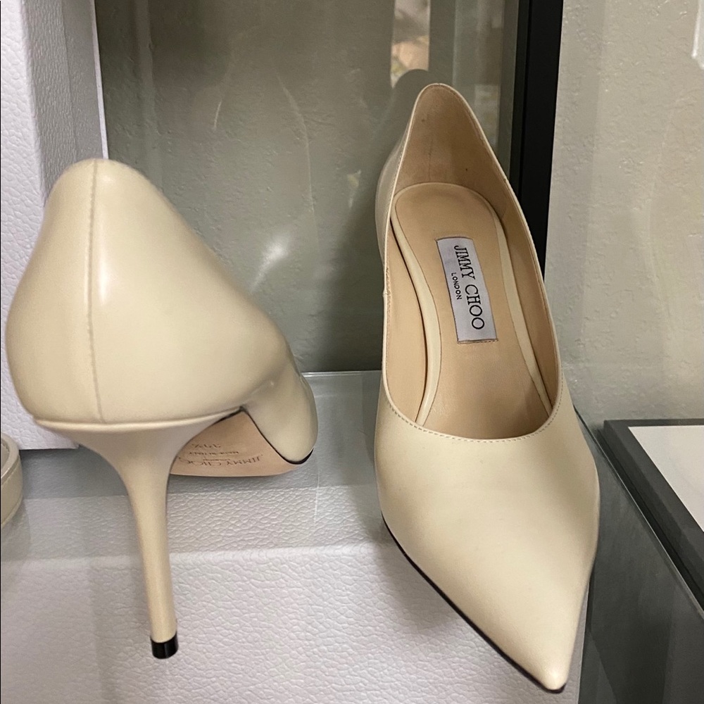 Jimmy Choo - Pointed Toe Pump